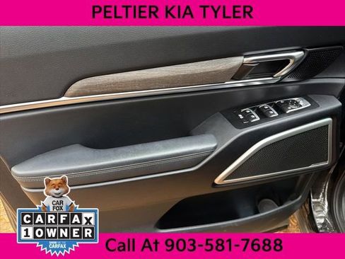 Certified 2022 Kia Telluride EX w/ EX Premium Package image 17