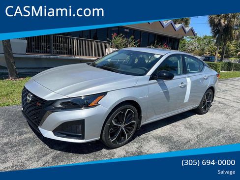 Used 2025 Nissan Altima 2.5 SR w/ SR Premium Package image 1