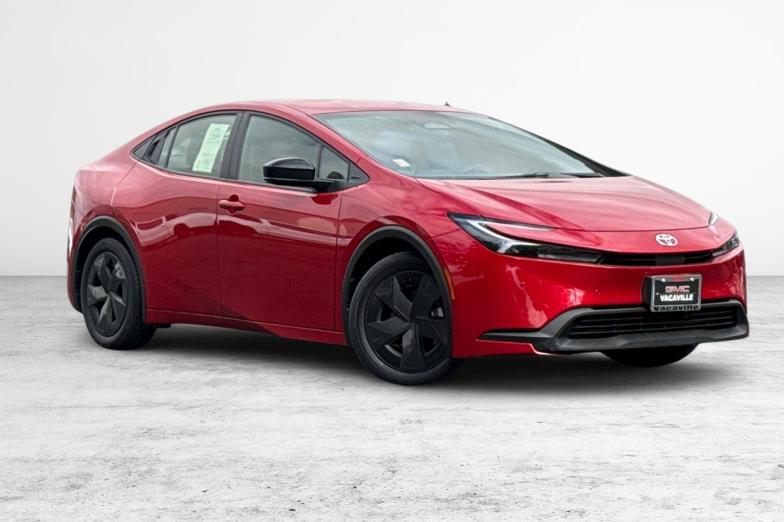 Used 2025 Toyota Prius LE FWD image 2