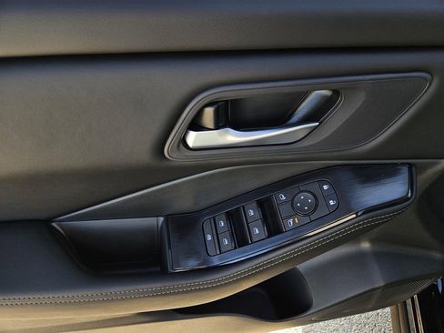 New 2026 Nissan Rogue SV image 13