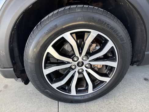 Used 2020 Ford Explorer ST w/ Premium Technology Package AWD/4WD image 7