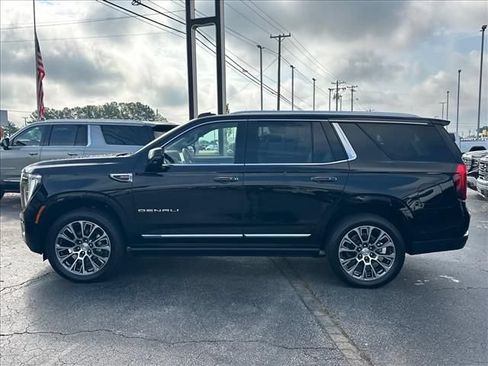 New 2026 GMC Yukon Denali w/ Denali Reserve Package AWD/4WD image 7