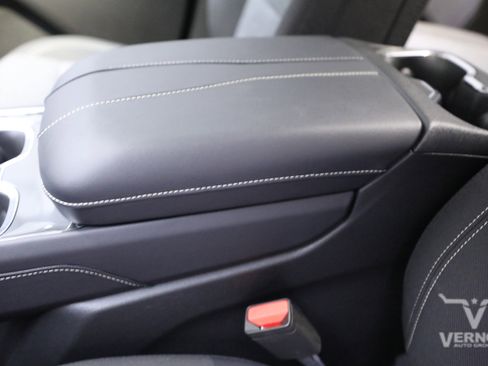 New 2026 GMC Acadia Elevation image 15