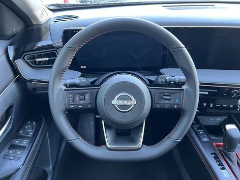 New 2025 Nissan Kicks SR w/ Illumination Package image 25