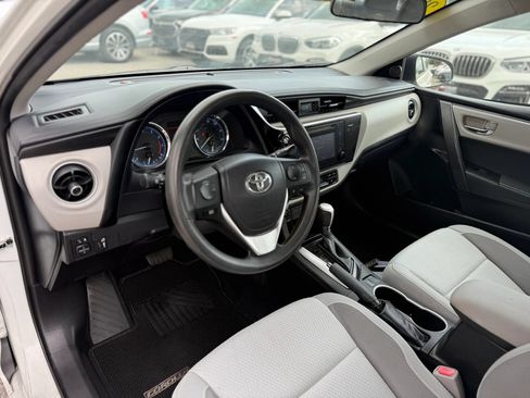 Used 2017 Toyota Corolla LE w/ Carpet Mat Package (TMS) FWD image 15