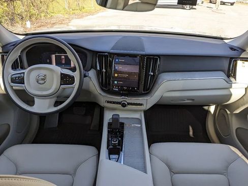 New 2025 Volvo XC60 B5 Plus w/ Protection Package Premier image 19