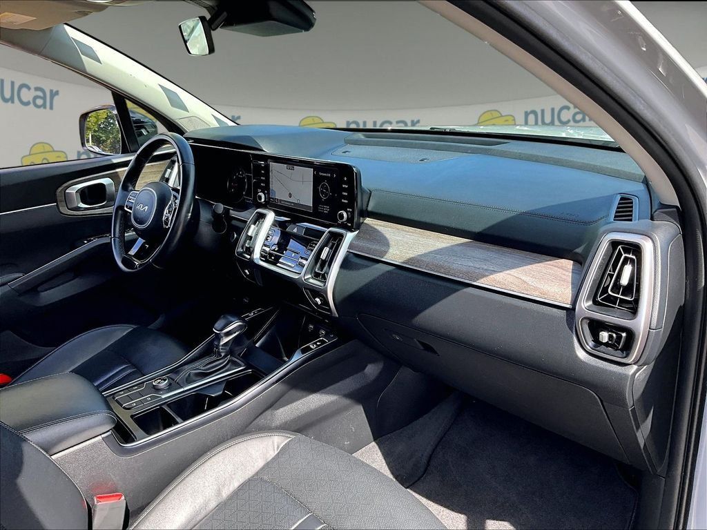 Used 2022 Kia Sorento S AWD/4WD image 14