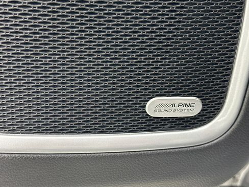 Used 2022 Jeep Compass Latitude w/ Sun and Sound Group image 18