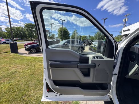 Used 2018 Ford F150 XL w/ Equipment Group 101A Mid AWD/4WD image 22