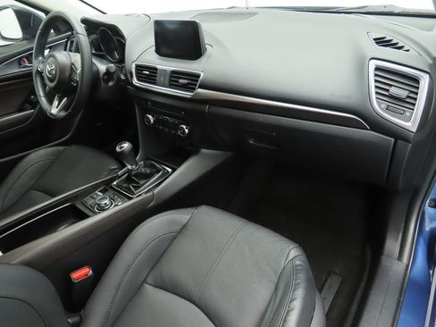 Used 2018 MAZDA MAZDA3 Grand Touring w/ Premium Equipment Package image 17