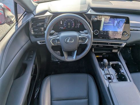 Used 2024 Lexus RX 350 FWD w/ Technology Package image 19