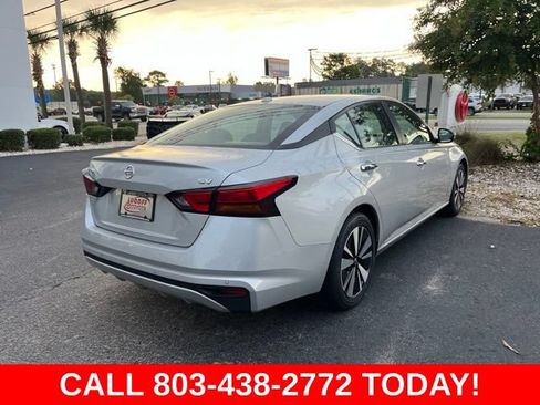 Used 2022 Nissan Altima 2.5 SV FWD image 3