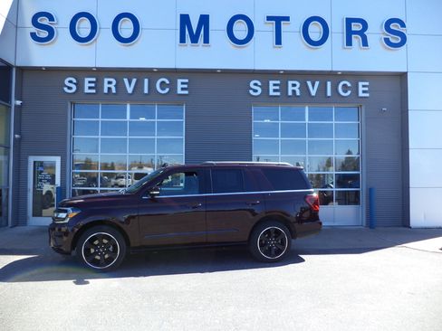 Used 2023 Ford Expedition Limited AWD/4WD image 1