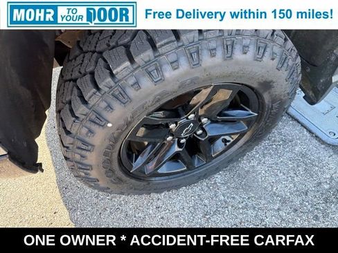 Used 2023 Chevrolet Silverado 1500 Custom Trail Boss w/ LPO, Dark Essentials Package AWD/4WD image 11