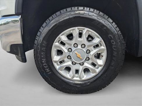 Used 2023 Chevrolet Silverado 2500 LT w/ Convenience Package image 23