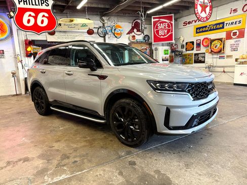 Used 2022 Kia Sorento SX image 7