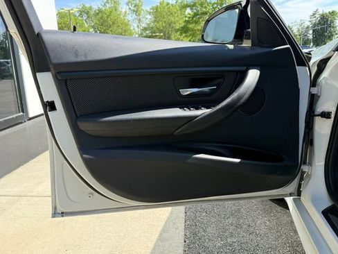Used 2015 BMW M3 RWD image 8