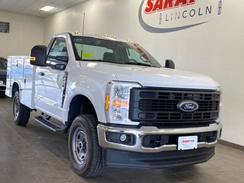 New 2026 Ford F250 XL w/ XL Chrome Package image 2