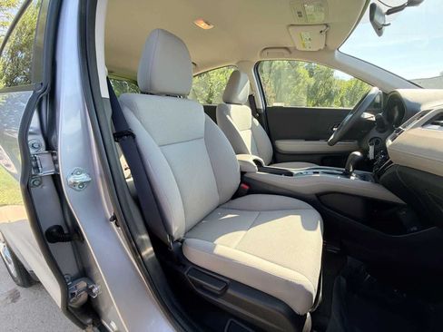 Used 2022 Honda HR-V LX image 18