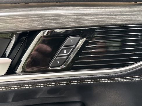 Used 2024 Jeep Wagoneer Series II image 27