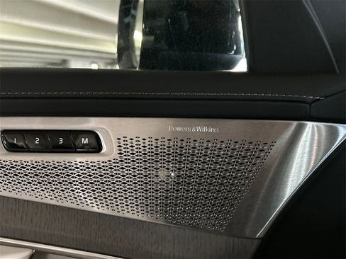 New 2026 Volvo XC90 B6 Ultra w/ Lounge Package image 23