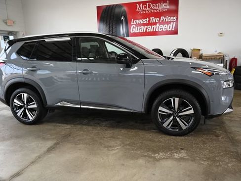Used 2021 Nissan Rogue Platinum FWD image 4