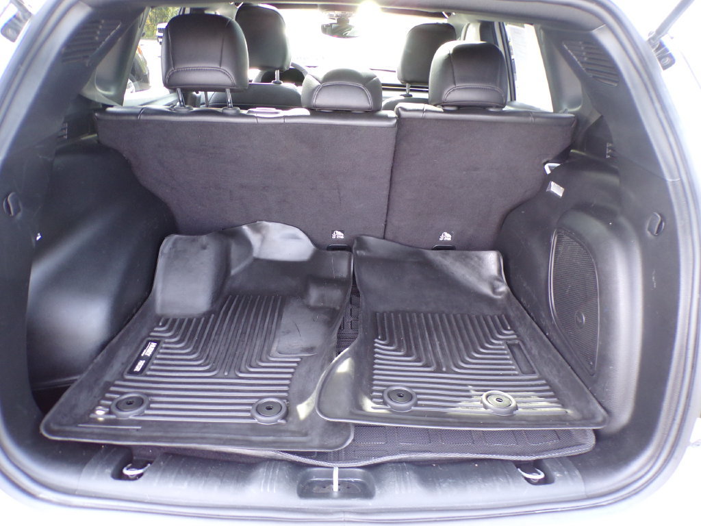 Used 2023 Jeep Compass High Altitude AWD/4WD image 12