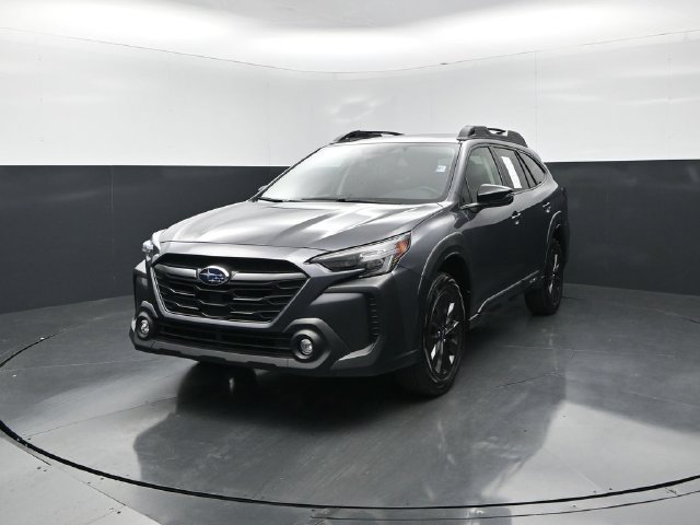Used 2025 Subaru Outback Onyx Edition AWD/4WD image 4