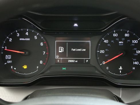 Used 2024 Chevrolet Trax LS w/ LS Convenience Package FWD image 19