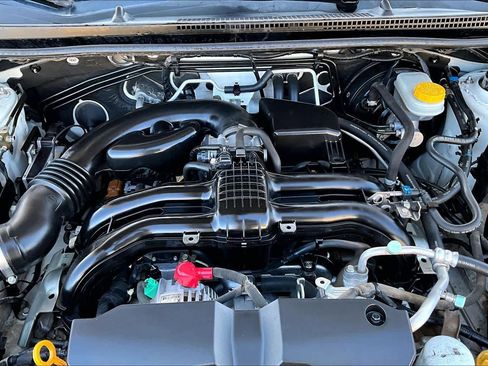 Used 2017 Subaru Crosstrek 2.0i Premium w/ Moonroof Package image 32