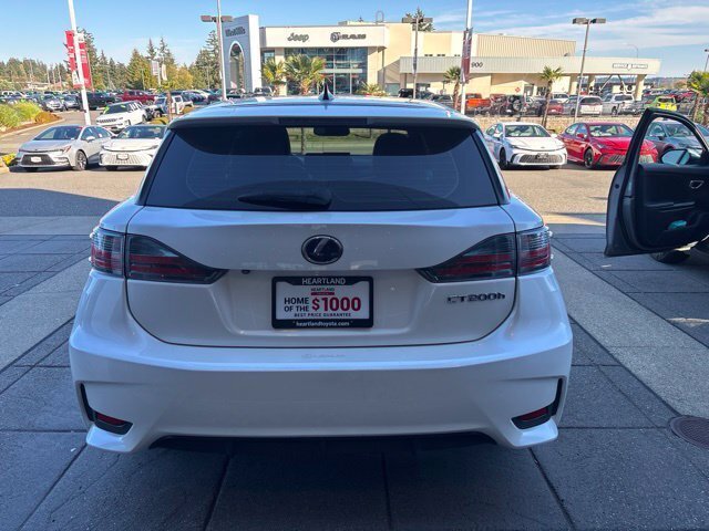 Used 2017 Lexus CT 200h w/ Navigation System Package FWD image 7