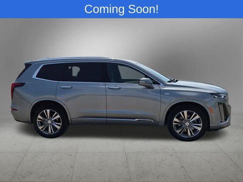 Used 2024 Cadillac XT6 Premium Luxury AWD/4WD image 7