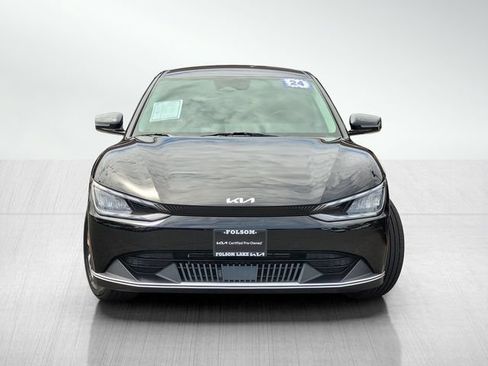 Used 2024 Kia EV6 Light RWD image 2