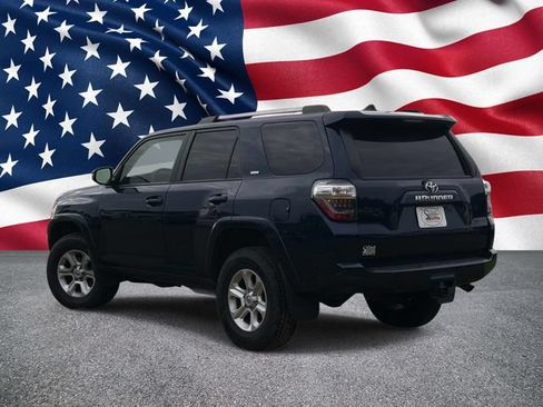 Used 2024 Toyota 4Runner SR5 AWD/4WD image 9