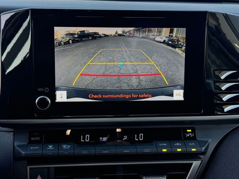 Used 2025 Toyota Camry LE image 17