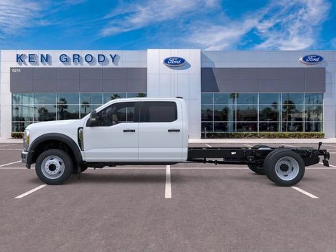New 2026 Ford F450 XL w/ XL Chrome Package RWD image 18