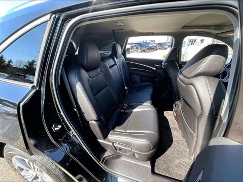 Used 2018 Acura MDX SH-AWD image 16