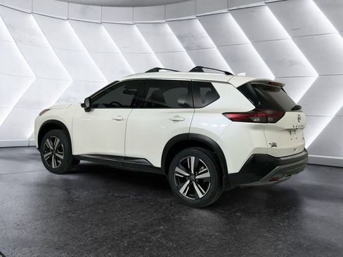 Used 2023 Nissan Rogue SL FWD image 6