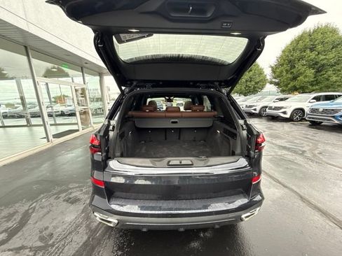 Used 2025 BMW X5 xDrive40i w/ M Sport Package AWD/4WD image 21