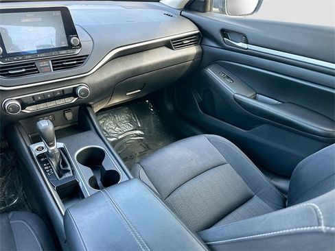 Used 2022 Nissan Altima 2.5 SV image 21