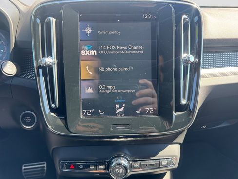 Used 2019 Volvo XC40 T5 R-Design image 21