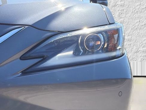 Used 2019 Lexus ES 300h w/ Premium Package image 9