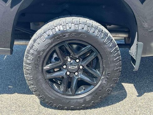 Used 2023 Chevrolet Silverado 1500 Custom Trail Boss w/ Midnight Edition image 11