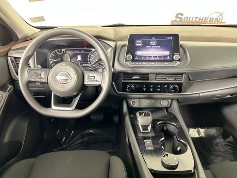 Used 2023 Nissan Rogue S image 19