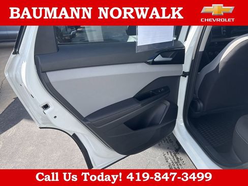 Used 2024 Volkswagen Taos S FWD image 12