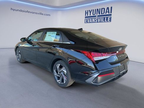 New 2026 Hyundai Elantra Limited FWD image 5