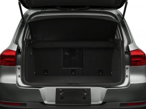 Used 2017 Volkswagen Tiguan Wolfsburg Edition image 13