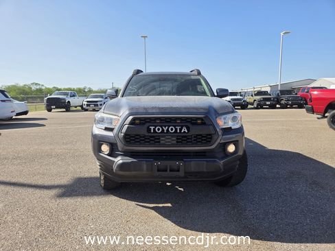 Used 2021 Toyota Tacoma SR5 image 2