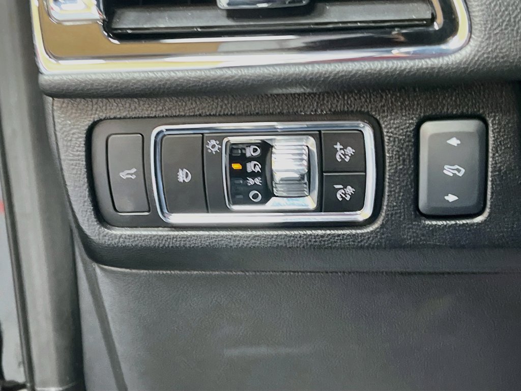 Used 2024 Lincoln Navigator L 4WD image 10