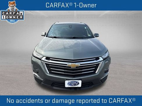 Used 2023 Chevrolet Traverse LT AWD/4WD image 2